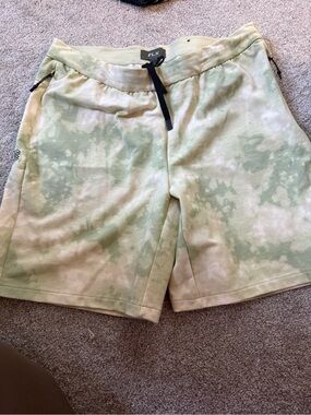 FLX Men's Light Green Tie-Dye Athletic Shorts